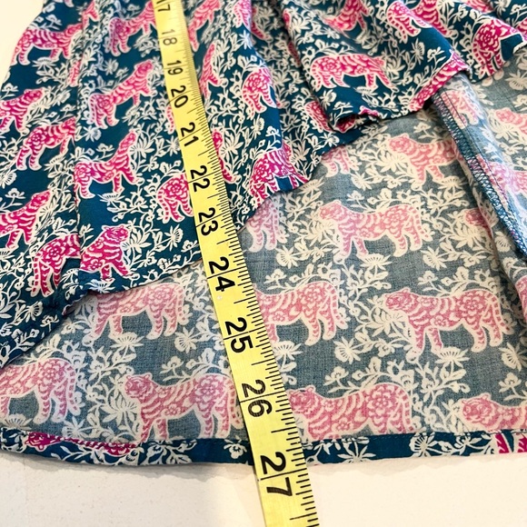 Anthro Vanessa Virginia Tiger Floral Flowy Top with Rolled Button Sleeves Sz 4 - Picture 6 of 11